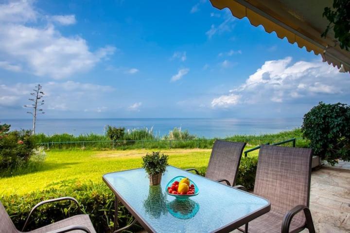 Mola Kaliva Sea View, 100M From The Beach! Exteriör bild